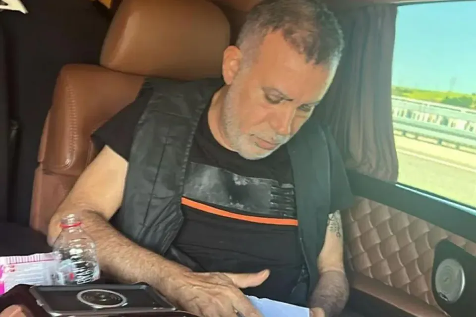 Haluk Levent'ten 'Operasyon' İtirafı: Noter Onaylı Şifreli Şiiri Paylaştı görseli