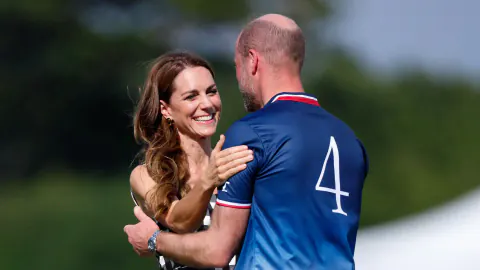 Kate Middleton ve Prens William'ın Evlili indeki 'Yoğun' Anlar Kameraya Yansıdı Kate Middleton ve Prens William'ın Evlili indeki 'Yoğun' Anlar Kameraya Yansıdı
