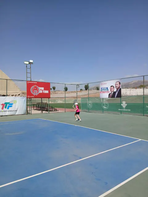 Afyonkarahisarlı milli tenisçi Hafsa Zehra Çınar Cudi Cup'ta çeyrek final ve final yaptı