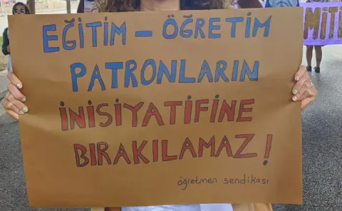 Eğitimde Küresel Kriz: Öğretmenlik ve Akademik Özgürlükler