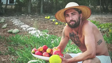 Eski Futbolcu Kevin Kampl'den Beklenmedik Dönüşüm: Mallorca'da Bahçe Hayatı