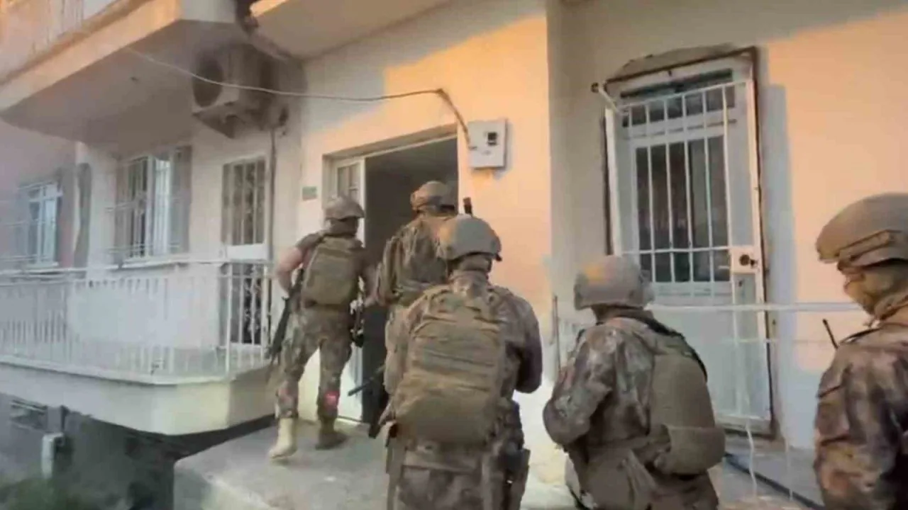 21 İlde Eş Zamanlı DEAŞ Operasyonu: 47 Şüpheli Yakalandı 21 İlde Eş Zamanlı DEAŞ Operasyonu: 47 Şüpheli Yakalandı