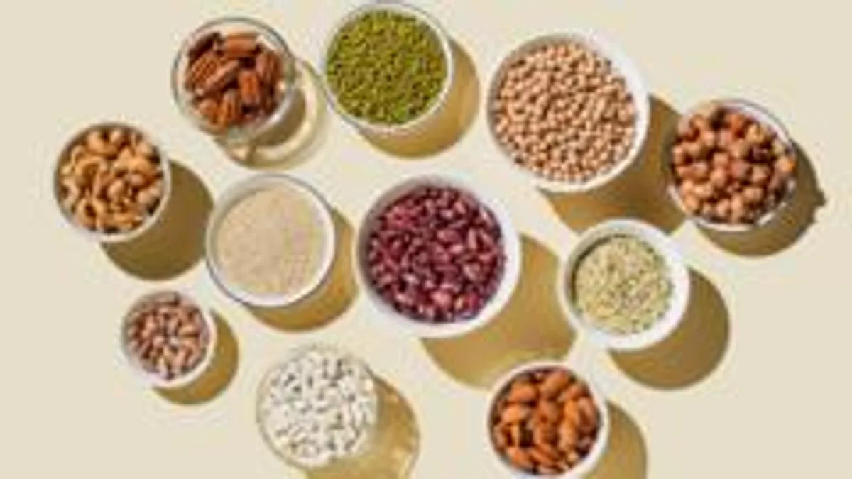 Yüksek Protein ve Lifli Beslenme Dengesi: Sağlık Üzerindeki Etkileri Yüksek Protein ve Lifli Beslenme Dengesi: Sağlık Üzerindeki Etkileri