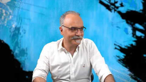 Emrah Safa Gürkan'dan Deniz Göktaş Analizi: Mizahın Sınırları