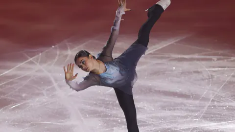 Rusya'nın Üç Kez Olimpiat Şampiyonu Adelya Petrosyan'dan Şok Karar Rusya'nın Üç Kez Olimpiat Şampiyonu Adelya Petrosyan'dan Şok Karar