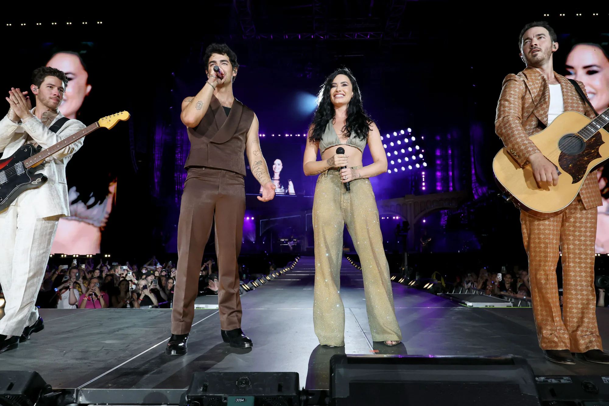 Camp Rock 3 Müjdesi: Jonas Brothers ve Demi Lovato 16 Yıl Sonra Dönüyor Camp Rock 3 Müjdesi: Jonas Brothers ve Demi Lovato 16 Yıl Sonra Dönüyor