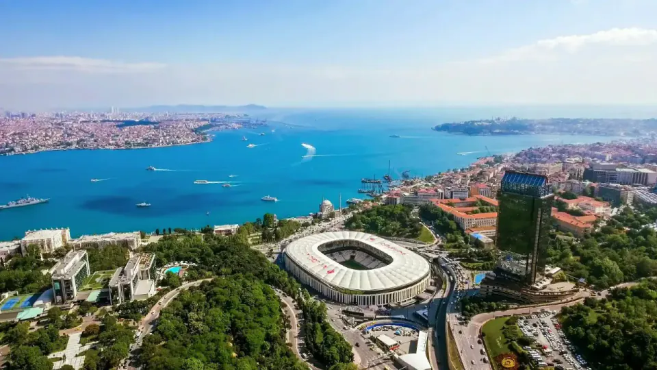 Beşiktaş'ta Kiralık Daire Piyasası: Metro Etkisi ve Yasal Tavan Yeni Tercihleri Belirliyor görseli