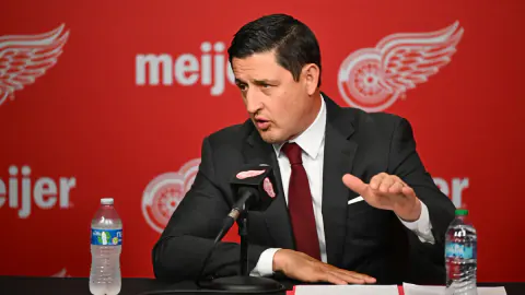 Red Wings Sezonu Açtı: Horcoff Dönemi Larkin ve Edvinsson Gölgesinde Başladı