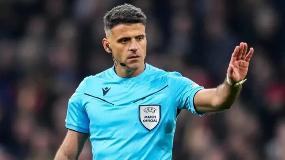 Fenerbahçe - Roma maçının hakemi belli oldu: İspanyol Jesús Gil Manzano yönetecek görseli