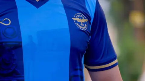 Demirspor Taraftarına Özel Koleksiyon Forması: 10 Bin TL Bağış Şartı