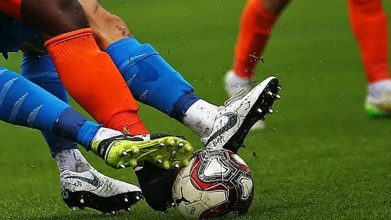 TFF'den Futbolda Çipli Top Dönemi: Hakem Kararları Hızlanacak TFF'den Futbolda Çipli Top Dönemi: Hakem Kararları Hızlanacak