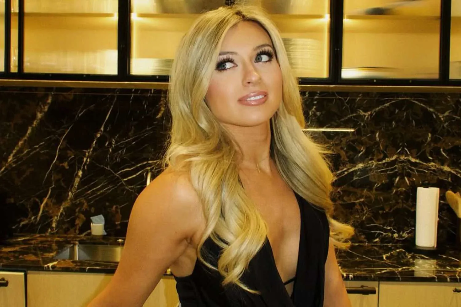 Dallas Cowboys Cheerleaders'da Şok Ayrılık: 5 Yıllık Veteran Karley Swindel Elendi Dallas Cowboys Cheerleaders'da Şok Ayrılık: 5 Yıllık Veteran Karley Swindel Elendi