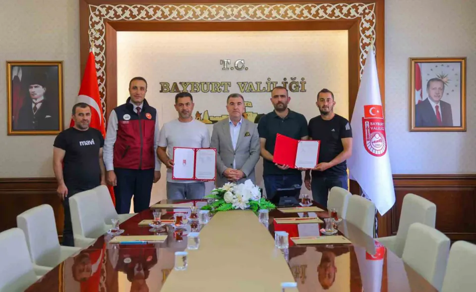 Bayburt'ta Tarıma Dev Yatırım: TKDK Destekli 3 Proje İçin İmzalar Atıldı görseli