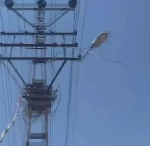 Şanlıurfa'da Yeni Nesil Kaçakçılık: Elektrikli Araç Direkten Şarj Edildi