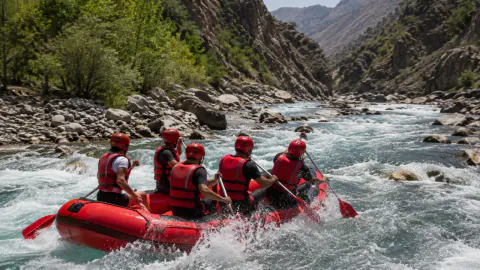 Yozgatlı Sporcular Van'da Türkiye Rafting Şampiyonası'nda Madalya Peşinde