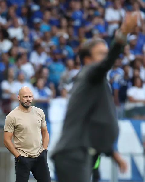 Botafogo, Cruzeiro'ı Devirdi: Artur Jorge'in Takımına Karşı Kritik Galibiyet