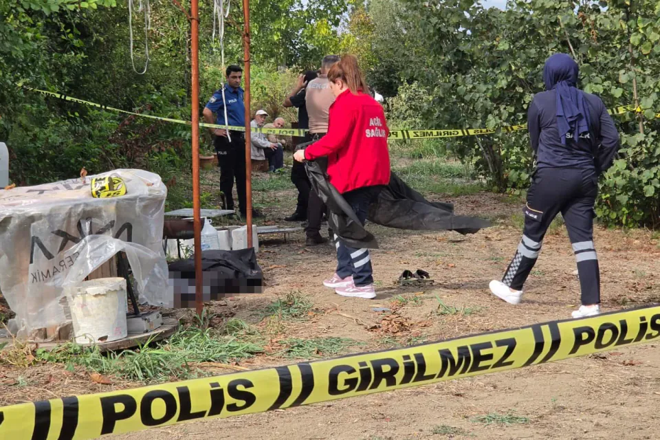 Sakarya Akyazı'da kayıp esnaf tarlada ölü bulundu görseli