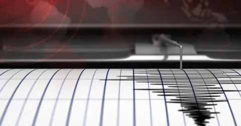 Van'da 5.4 Büyüklüğünde Deprem: Sarsıntının Merkezi Açıklandı