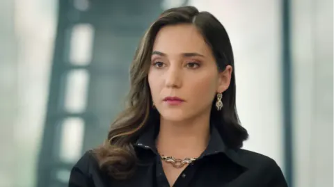 Muhtemel Aşk Dizisi Oyuncuları ve Karakterleri: Leyla Kimdir?