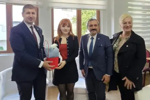 İYİ Parti'li Güldoğan Yalova'da esnaf ve STK'larla bir araya geldi