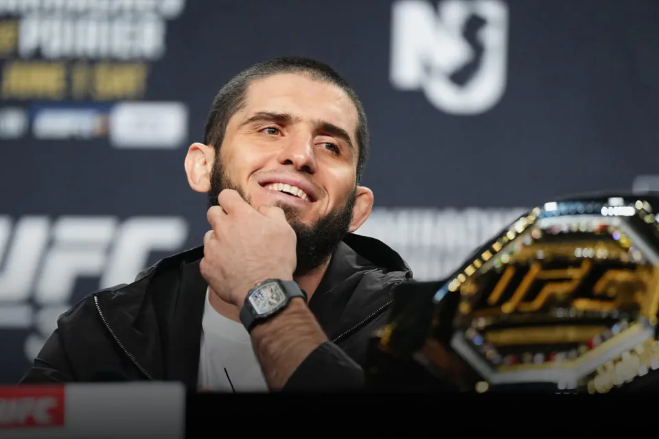UFC'de Ian Garry Fırtınası: 15 Ağustos'ta Islam Makhachev ile Dev Randevu görseli