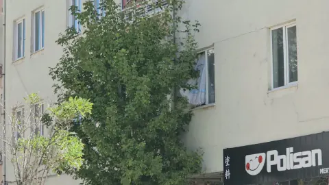Çorum'da aranan pencereden atlayarak kaçtı, yaralandı
