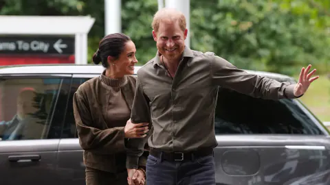 Prens Harry ve Meghan Birleşik Krallık'a Dönüyor: Tarih Belli Oldu