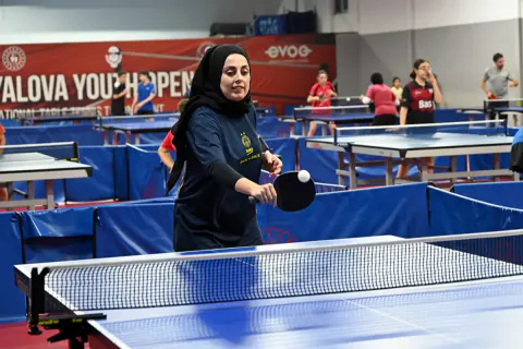 Yalova'da 103. Yıl Cumhuriyet Masa Tenisi Turnuvası: 33 Sporcu 4 Kategoride Yarıştı