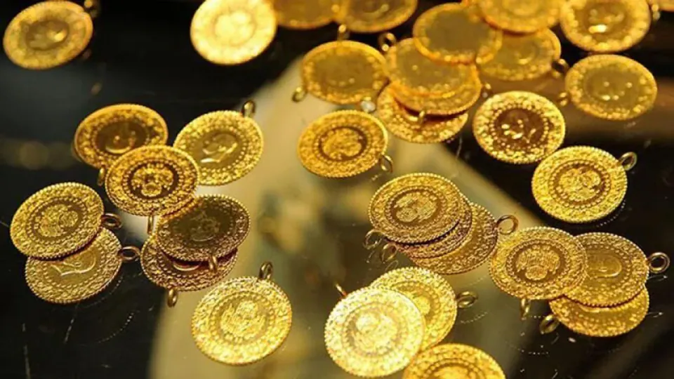 Gram Altın 6.588 TL’den Açıldı: Çeyrek ve Cumhuriyet Altını Fiyatları Belli Oldu görseli