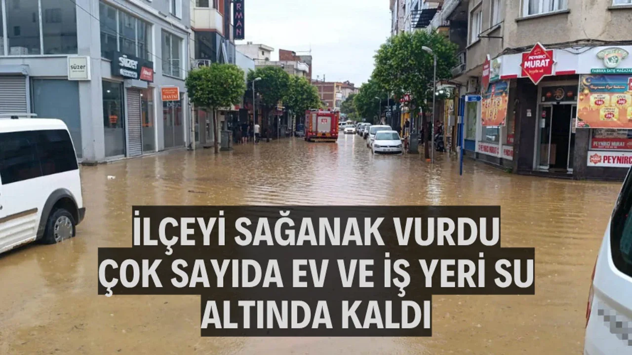 Salihli'de Sağanak Felaketi: Sokaklar Göle Döndü, Tren Seferleri Durdu Salihli'de Sağanak Felaketi: Sokaklar Göle Döndü, Tren Seferleri Durdu