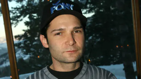 Corey Feldman'ın uçaktaki sağlık krizi: Hastaneden taburcu edildi