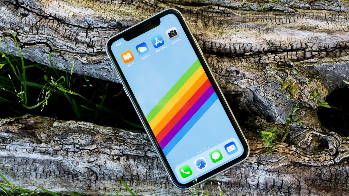 Apple'ın iOS 27 Stratejisi: Eski iPhone Modellerine Uzun Sü Desteği Neden Kritik? Apple'ın iOS 27 Stratejisi: Eski iPhone Modellerine Uzun Sü Desteği Neden Kritik?