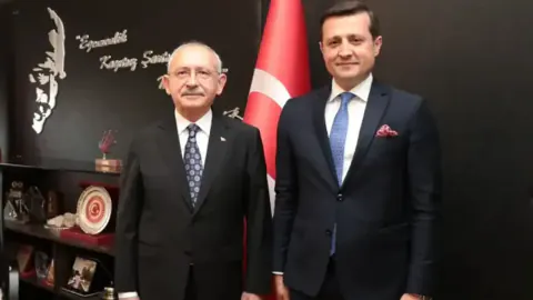 CHP Tekirdağ'da Kriz: Belediye Başkanı Vahap Akay İçin İhraç Talebi