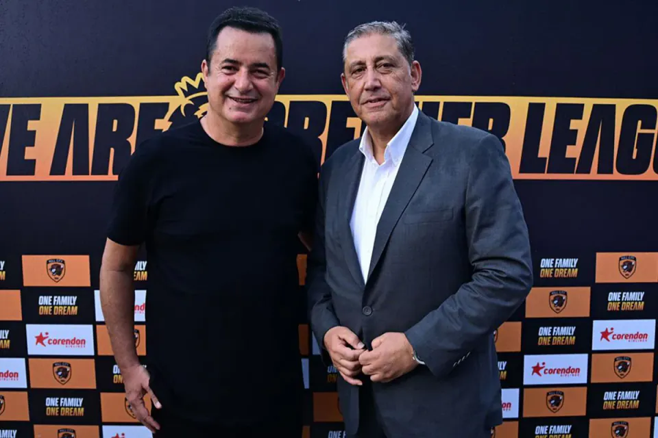 Acun Ilıcalı'nın Hull City'sinde Transfer Hareketliliği: Yeni Hedefler Belirlendi görseli