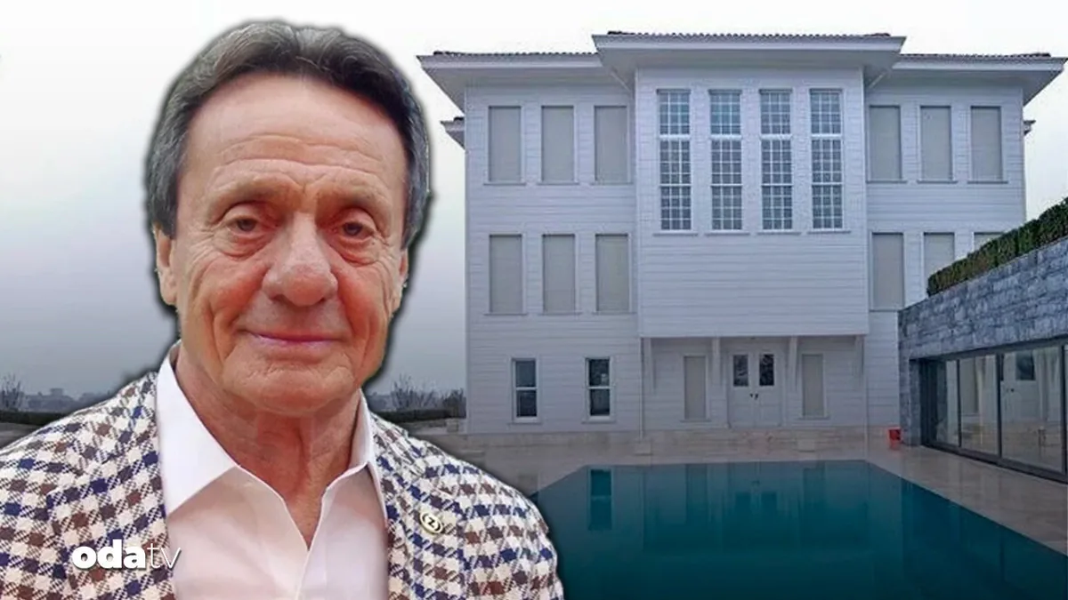 Ahmet Nazif Zorlu'nun tescilli binasında 'giriş' krizi: Müze mi, kulüp mü?