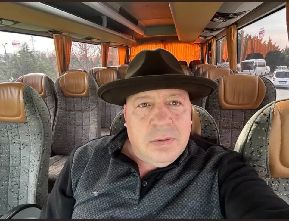 Bartın'ın sevilen şoförü Erkan Özmen son yolculuğuna uğurlandı görseli