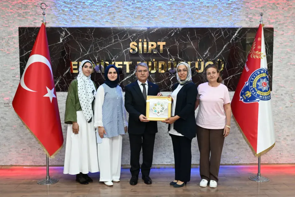Siirt Sosyal Girişimci Kadınlar Derneği'nden Emniyet Müdürü Mehmet Özdemir'e Ziyaret görseli