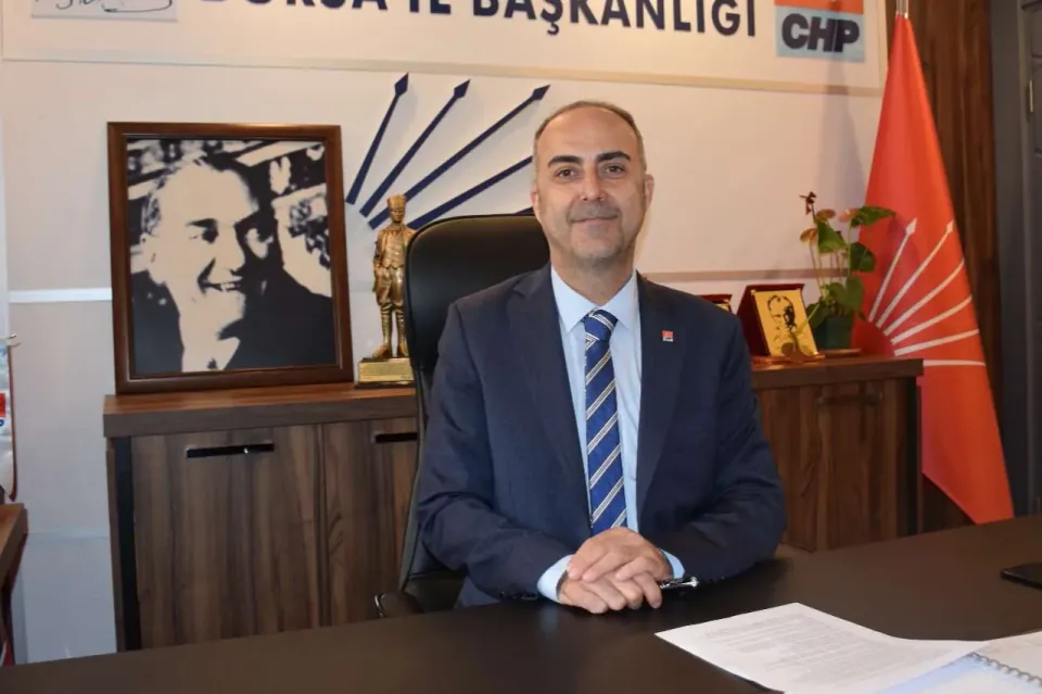 CHP Bursa İl Başkanlığı'nda sürpriz değişim: Turgut Özkan göreve getirildi görseli