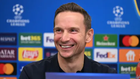 Jürgen Klopp'tan Sert Tepki: Bastian Schweinsteiger Sorusu Röportajı Yıktı