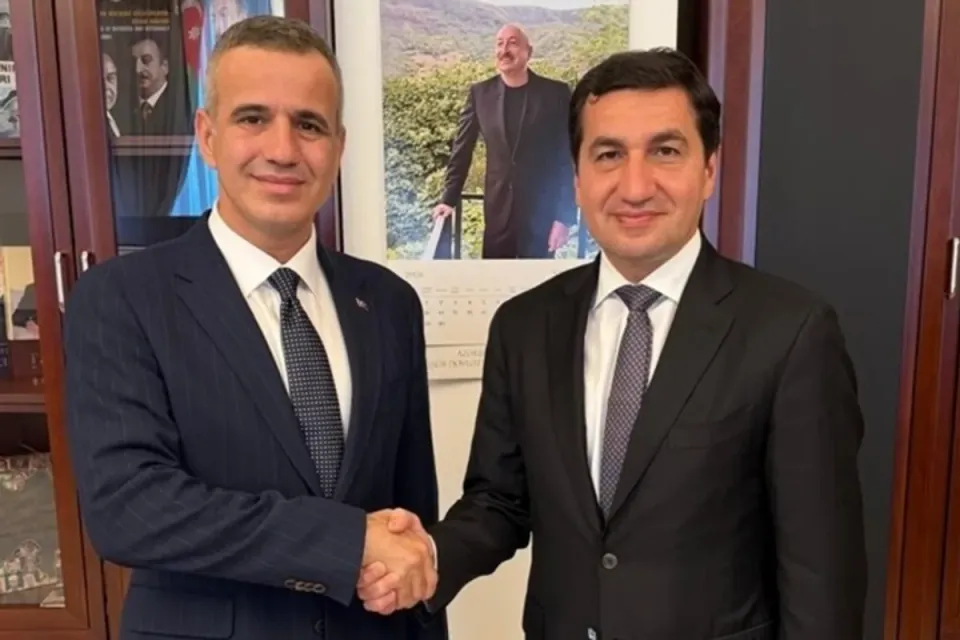 Hacıyev, Pirinççi'yi Bakü'de kabul etti: Stratejik iletişim ve dezenformasyon mücadelesi odaklandı görseli