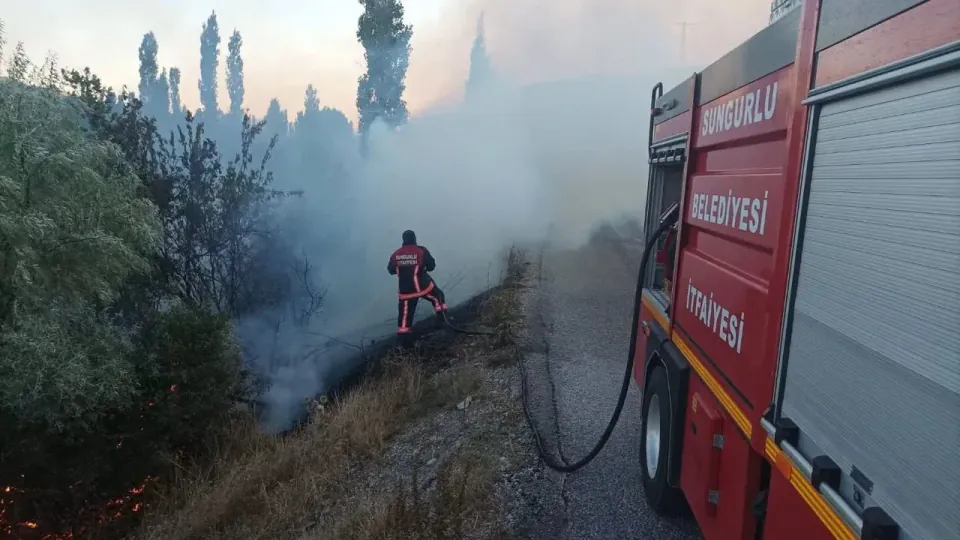 Sungurlu'da Ağustos ayı 305 yangın ve kurtarma çağrısıyla geçti görseli
