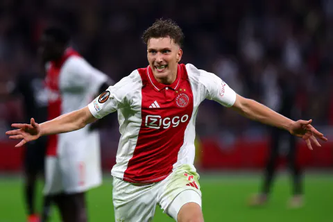 Ajax'ın Genç Yıldızı Mika Godts'un Geleceği ve Milli Takım Bilmecesi