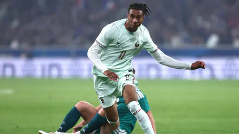 Real Madrid'den Michael Olise Açıklaması: Transfer İddiaları Yalanlandı