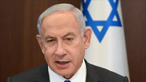 Tel Aviv'de Dev Protesto: Binlerce Kişi Netanyahu'nun İstifasını İstiyor