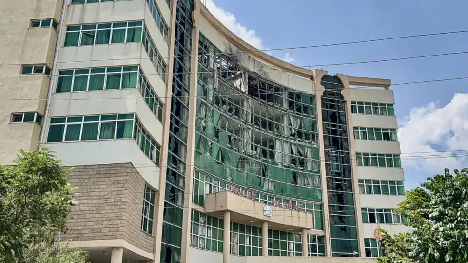 Etiyopya'da drone saldırısı: Tigray TV binası hedef alındı, çatışmalar yoğunlaşıyor görseli