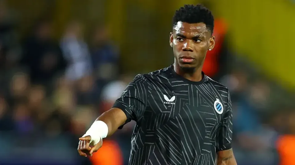 Eintracht Frankfurt, Raphael Onyedika ile 5 Yıllık Sözleşme İmzaladı görseli