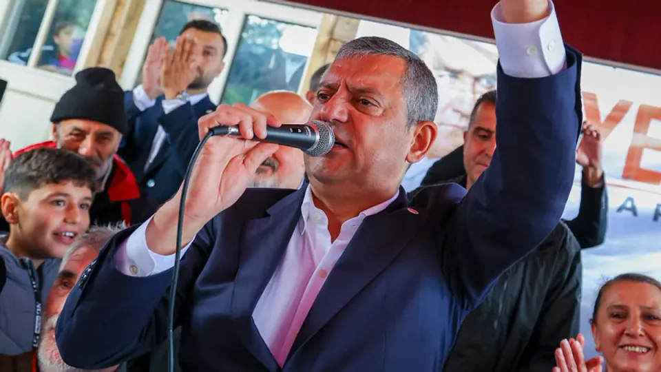 Özgür Özel'den Kılıçdaroğlu'na sert cevap: "Hayatımda bu kadar utanç verici bir yalan duymamıştım" görseli