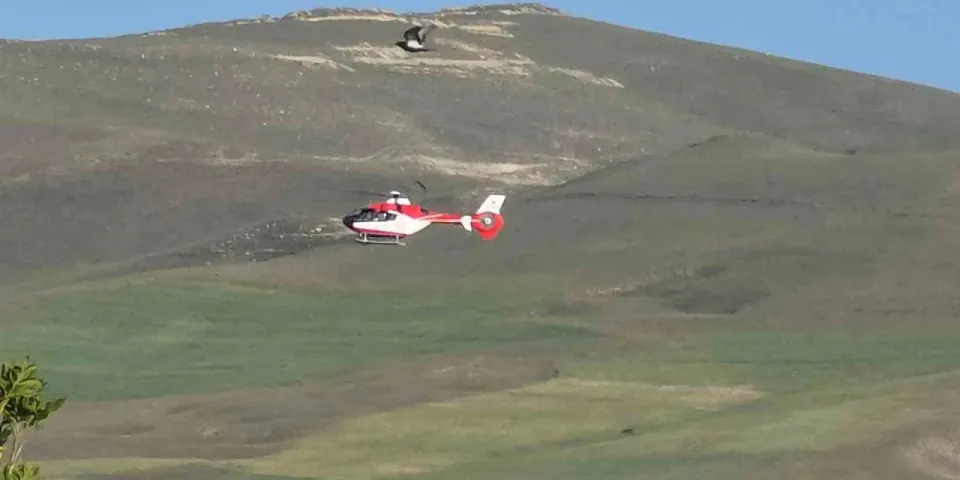 Van Bahçesaray'da kalp krizi paniği: Hasta helikopterle sevk edildi görseli