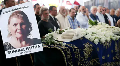 Türk modasının öncüsü Madam Z Zühal Yorgancıoğlu hayatını kaybetti