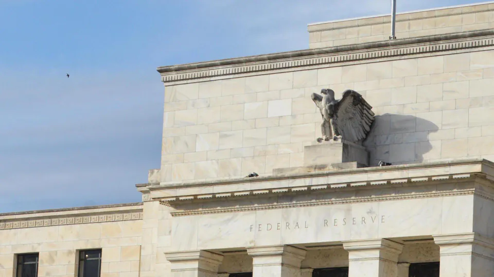 Federal Reserve, GENIUS Yasası için stablecoin yönetmeliği taslağını açıkladı görseli